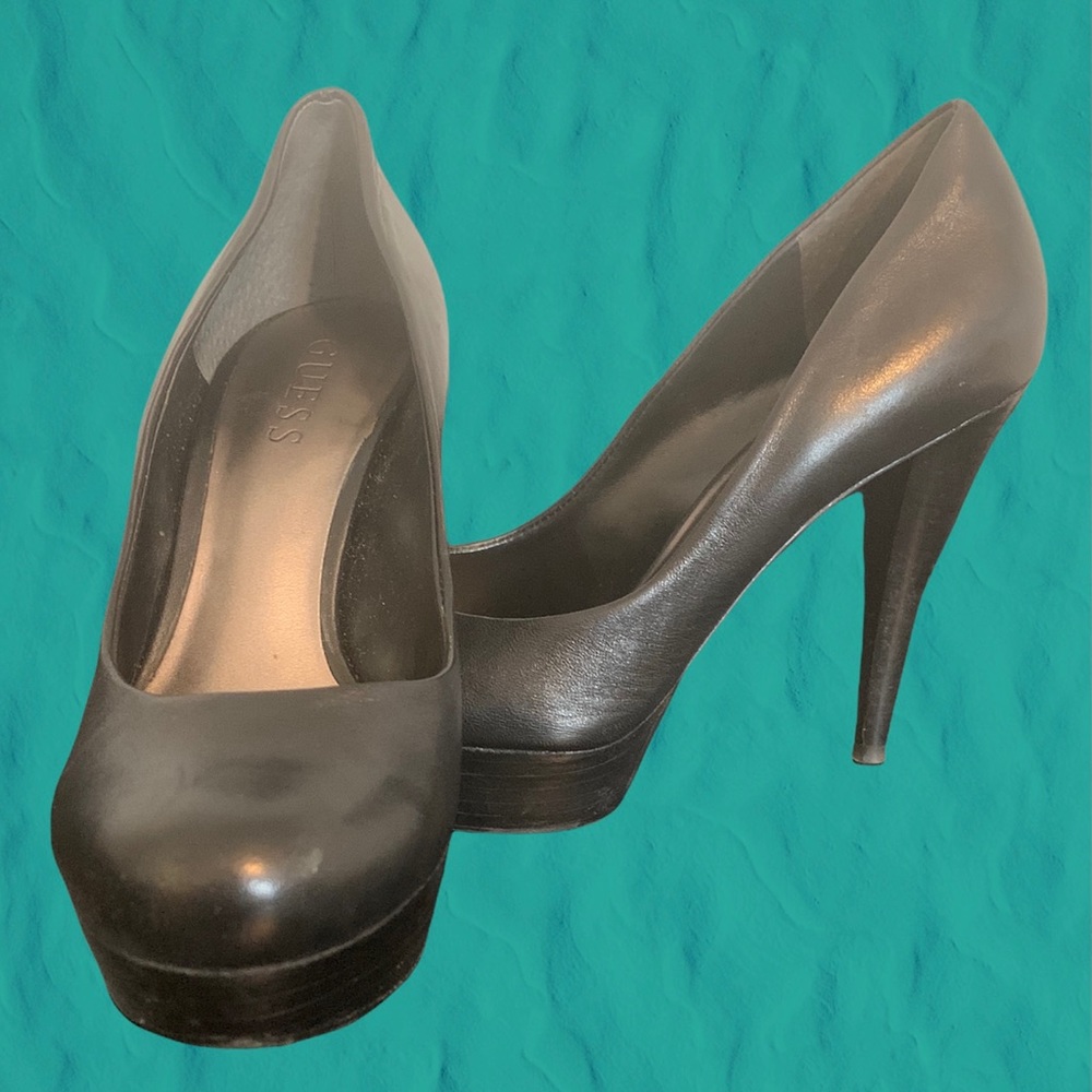 Guess Black Platform Pumps Size 7
